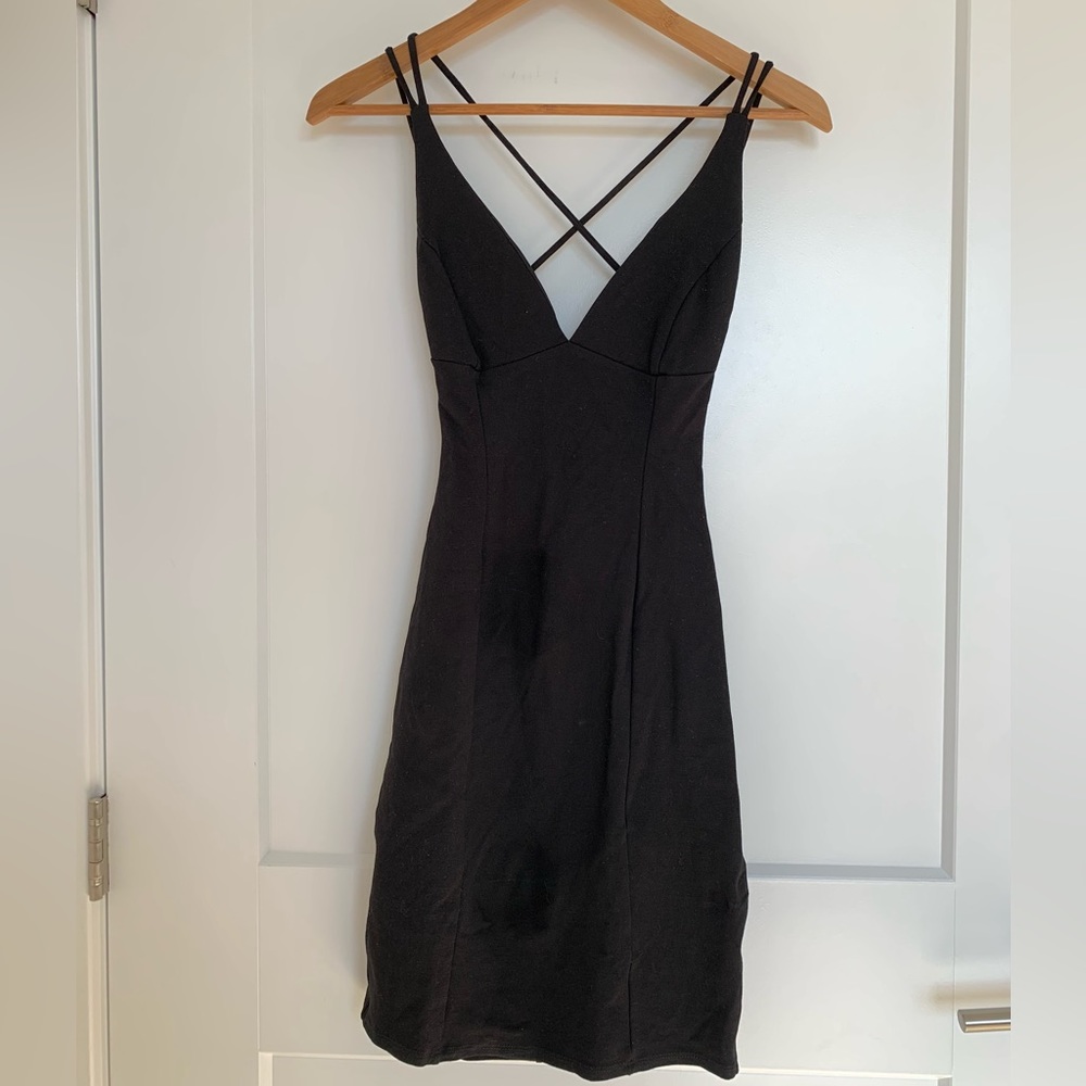 Lulu’s little black dress